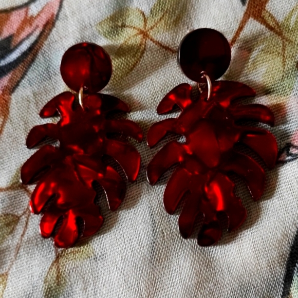 SALE - Fiery RED Marbled Acrylic Palm Monstera Leaf Pierced Earrings NOC Leaves - Picture 3 of 6